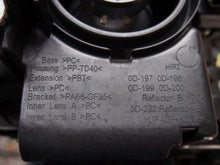 Laden Sie das Bild in den Galerie-Viewer, Frontscheinwerfer Toyota Yaris Links Scheinwerfer Headlight SCH2544015893hs