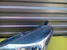 Laden Sie das Bild in den Galerie-Viewer, Frontscheinwerfer Toyota Yaris OD-158 Ein Satz Scheinwerfer Headlight SCH5494161759ze