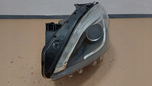 Laden Sie das Bild in den Galerie-Viewer, Frontscheinwerfer Mercedes-Benz W246 A2468207161 85122000 Xenon Links Headlight SCH2739784408ax