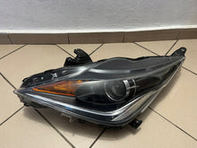 Laden Sie das Bild in den Galerie-Viewer, Frontscheinwerfer Toyota Aygo Links Scheinwerfer Headlight SCH1576440036rq