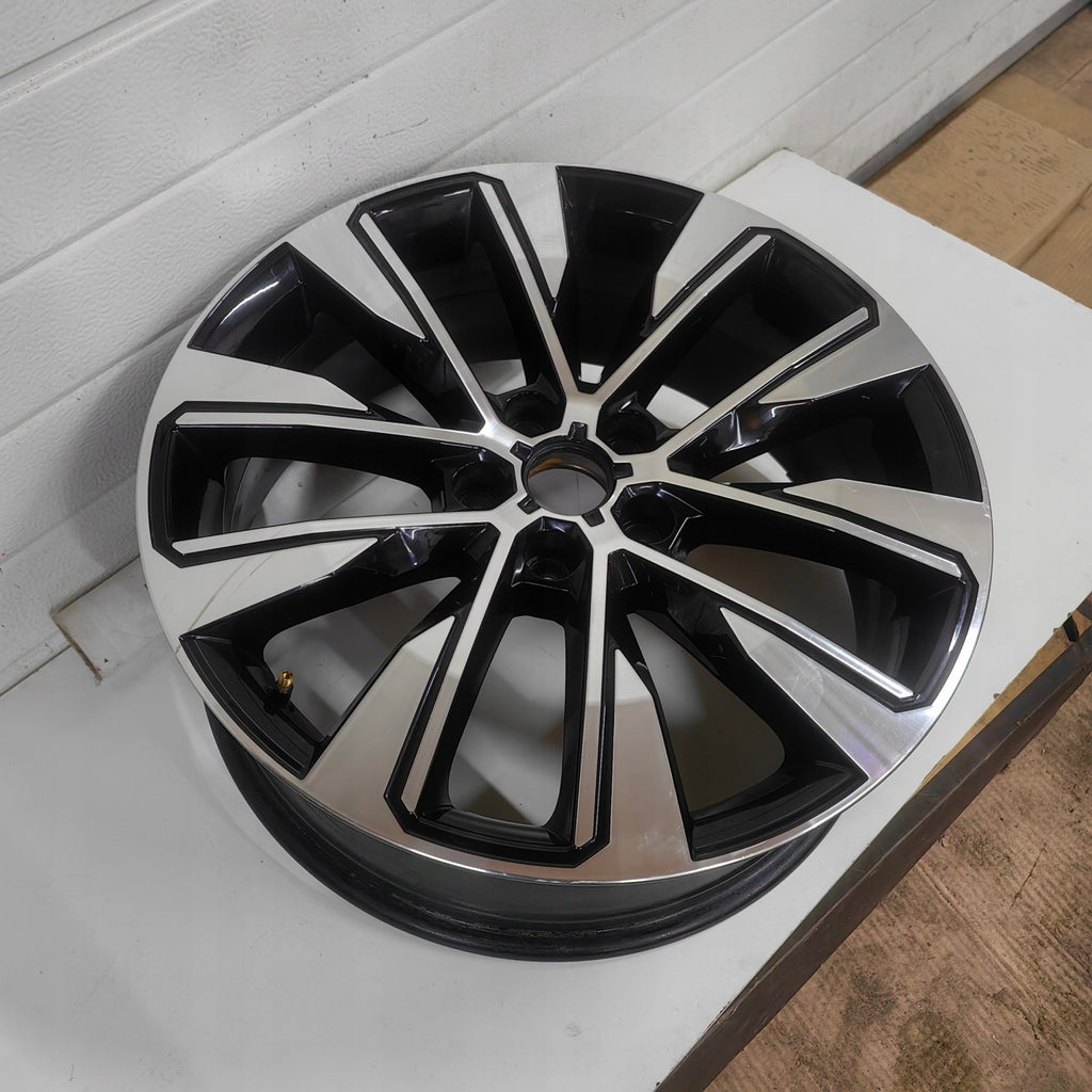 1x Alufelge 19 Zoll 7.0" 5x114.3 32ET Glanz Schwarz 403004862R Renault I FEL7851143574rz