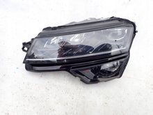 Laden Sie das Bild in den Galerie-Viewer, Frontscheinwerfer Skoda Karoq 57B941015D Full LED Links Scheinwerfer Headlight SCH3931379481tv