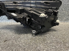 Laden Sie das Bild in den Galerie-Viewer, Frontscheinwerfer Skoda Kamiq 655941016C Rechts Scheinwerfer Headlight SCH6315612125pc