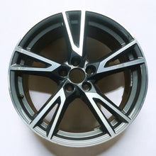 Load image into Gallery viewer, 1x Alufelge 19 Zoll 8.0&quot; 5x112 39ET Glanz 80A601025R Audi Rim Wheel