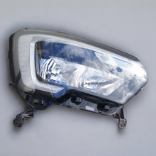 Laden Sie das Bild in den Galerie-Viewer, Frontscheinwerfer Renault Master 260105567R Rechts Scheinwerfer Headlight