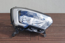 Laden Sie das Bild in den Galerie-Viewer, Frontscheinwerfer Renault Master 260105567R Rechts Scheinwerfer Headlight