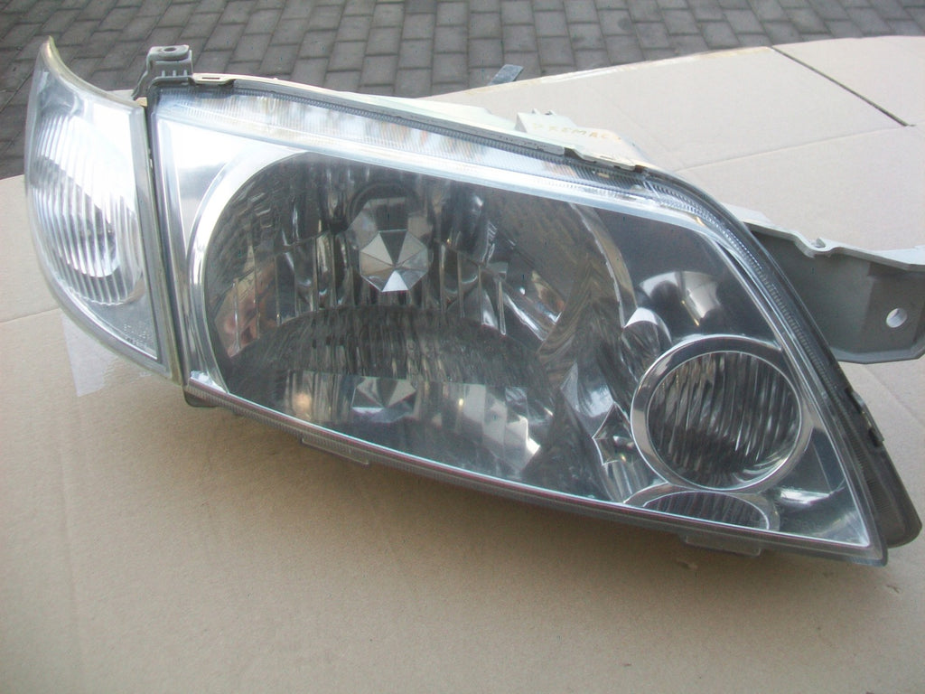 Frontscheinwerfer Mazda Premacy LED Ein Stück (Rechts oder Links) Headlight