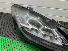 Laden Sie das Bild in den Galerie-Viewer, Frontscheinwerfer Jaguar E-Pace J9C313W030EC 002059830320PL16729 Ein Satz SCH2703718449fo