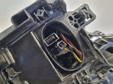 Laden Sie das Bild in den Galerie-Viewer, Frontscheinwerfer Volvo S80 II V70 III Xc70 31214171 Xenon Rechts Headlight