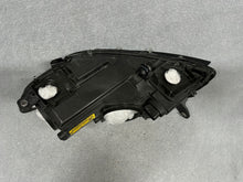 Laden Sie das Bild in den Galerie-Viewer, Frontscheinwerfer VW Passat 3C8941752J LED Rechts Scheinwerfer Headlight