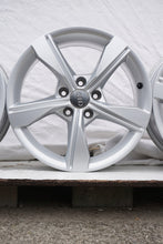 Laden Sie das Bild in den Galerie-Viewer, 4x Alufelge 17 Zoll 7.5" 5x112 38ET Glanz Silber 8W0601025EH Audi B9 Rim Wheel FEL4852834471yy
