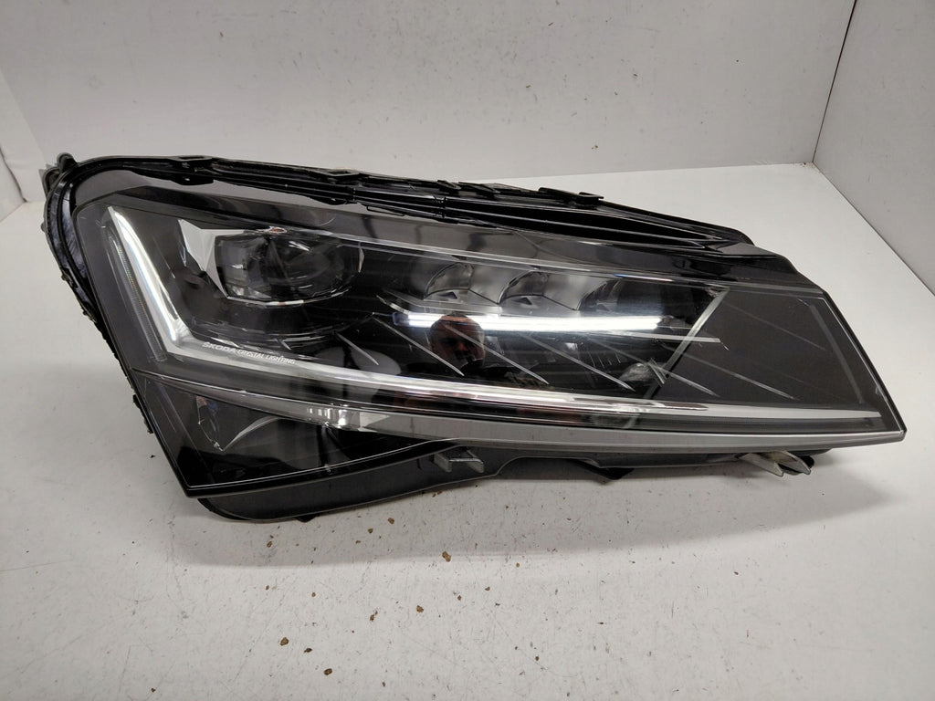 Frontscheinwerfer Skoda Superb III 3V1941016E Full LED Rechts Headlight SCH7945045978eg