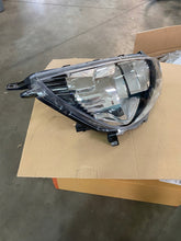 Laden Sie das Bild in den Galerie-Viewer, Frontscheinwerfer Mitsubishi Space Star Rechts Scheinwerfer Headlight