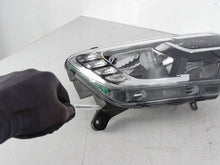 Laden Sie das Bild in den Galerie-Viewer, Frontscheinwerfer Dacia Sandero II 260108435R Rechts Scheinwerfer Headlight