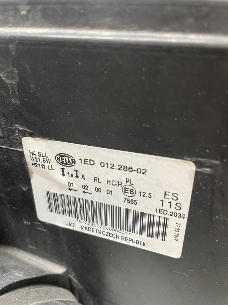 Frontscheinwerfer VW Caddy Halogen Rechts Scheinwerfer Headlight SCH1675115544zn