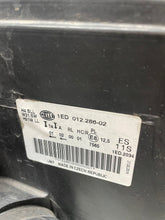 Load image into Gallery viewer, Frontscheinwerfer VW Caddy Halogen Rechts Scheinwerfer Headlight SCH1675115544zn