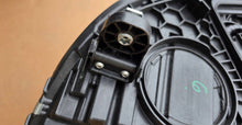 Laden Sie das Bild in den Galerie-Viewer, Frontscheinwerfer Mercedes-Benz W206 A2069062204 Rechts Scheinwerfer Headlight SCH6129738468hn