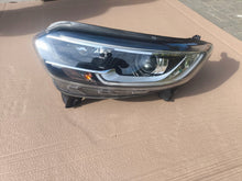Laden Sie das Bild in den Galerie-Viewer, Frontscheinwerfer Renault Kadjar 260602015 LED Links Scheinwerfer Headlight SCH3502049852zt