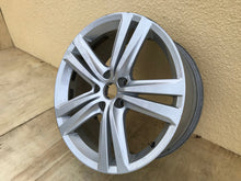 Load image into Gallery viewer, 1x Alufelge 18 Zoll 7.5" 5x112 51ET Glanz 5F0601025J Seat Leon Rim Wheel FEL7692569516at