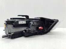 Laden Sie das Bild in den Galerie-Viewer, Frontscheinwerfer Audi Q3 8U0941031 Xenon Ein Stück (Rechts oder Links)