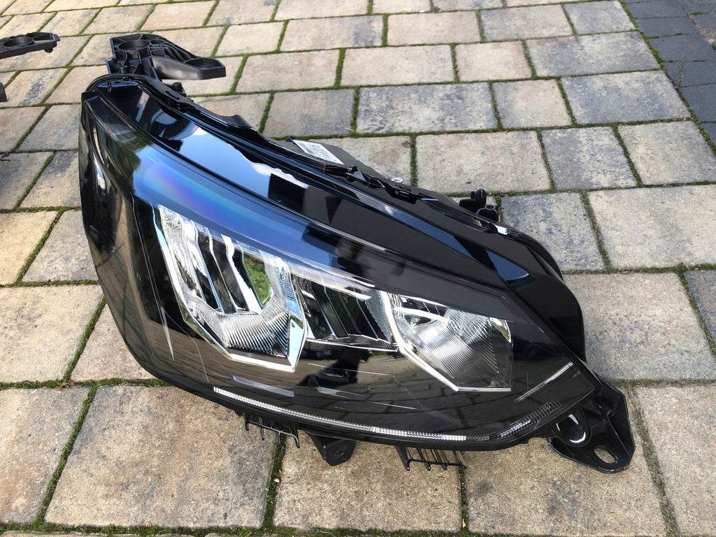 Frontscheinwerfer Peugeot II 208 9833036380 LED Ein Stück (Rechts oder Links)