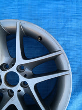 Laden Sie das Bild in den Galerie-Viewer, 1x Alufelge 18 Zoll 8.5&quot; 5x120 52ET 6858734 BMW 1 E88 E81 E82 E87 Rim Wheel