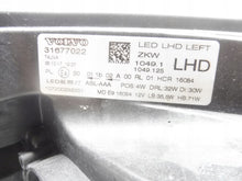 Laden Sie das Bild in den Galerie-Viewer, Frontscheinwerfer Volvo V40 31677022 LED Links Scheinwerfer Headlight SCH8420413908ox