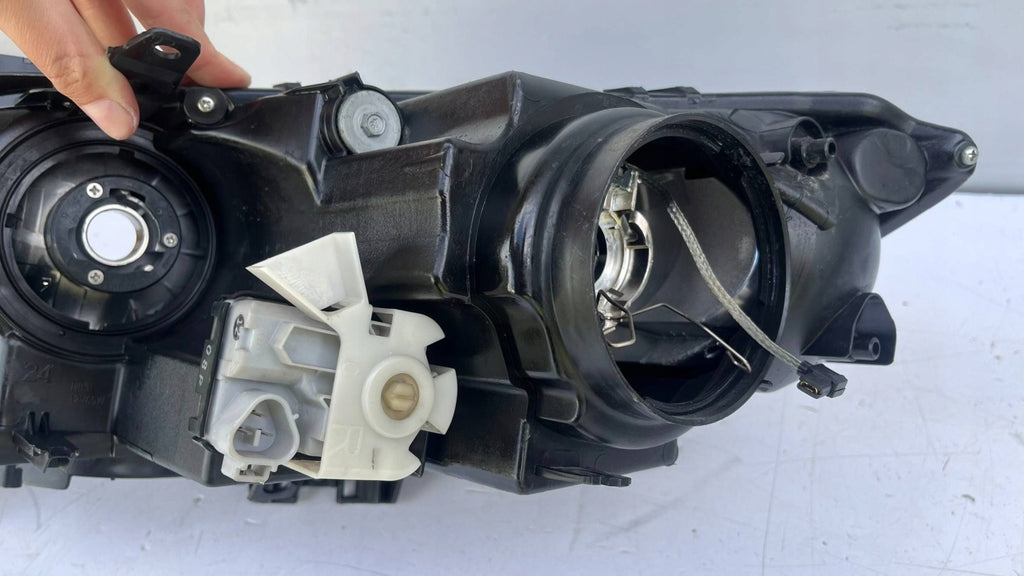 Frontscheinwerfer Mazda Cx-7 EH1051030 1004128 Rechts Scheinwerfer Headlight SCH4003134443qe