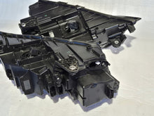 Laden Sie das Bild in den Galerie-Viewer, Frontscheinwerfer Skoda Octavia III 5E1941015D 5E1941016D LED Ein Satz Headlight SCH9827084056rp