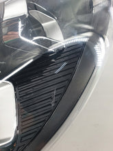 Laden Sie das Bild in den Galerie-Viewer, Frontscheinwerfer Ford Kuga III LV4B-13E016-AN L90188364 LED Rechts Headlight SCH6828690939wv