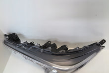 Laden Sie das Bild in den Galerie-Viewer, Frontscheinwerfer Toyota Corolla 81150-02X10 LED Links Scheinwerfer Headlight