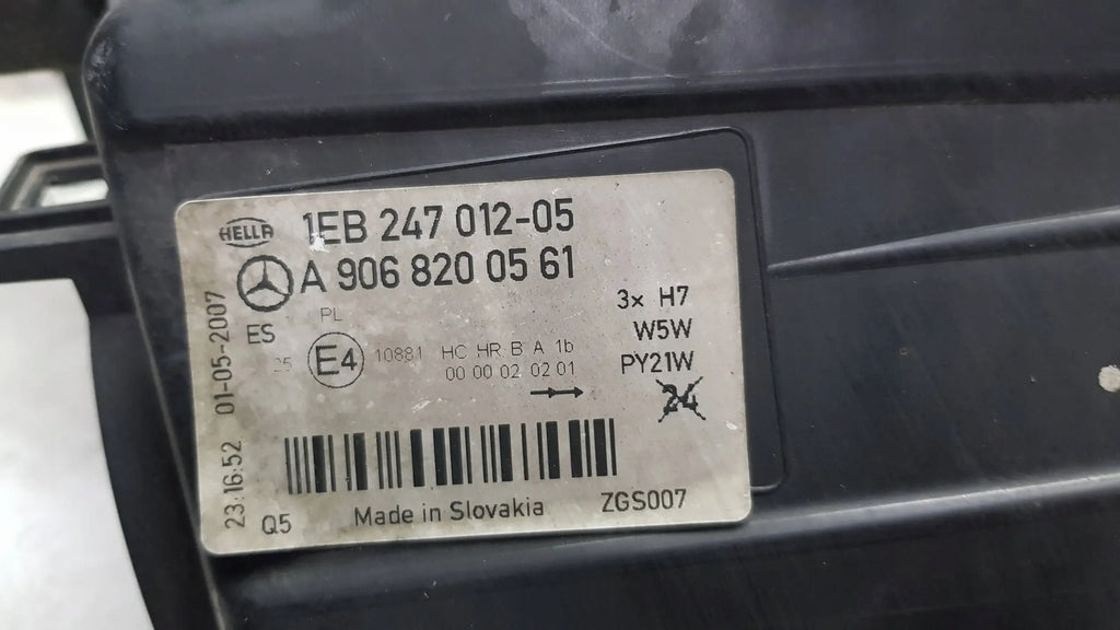 Frontscheinwerfer Mercedes-Benz Sprinter A9068200561 1EB247012-05 Links