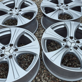 4x Alufelge 18 Zoll 8.0