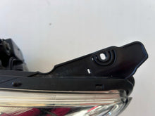 Load image into Gallery viewer, Frontscheinwerfer Hyundai I10 92101-0X1 Links Scheinwerfer Headlight