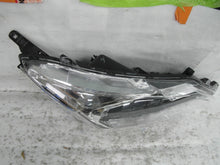 Laden Sie das Bild in den Galerie-Viewer, Frontscheinwerfer Mitsubishi Space Star W5335 Rechts Scheinwerfer Headlight