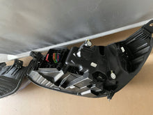 Laden Sie das Bild in den Galerie-Viewer, Frontscheinwerfer Ford Focus NX7B-13E016-AG LED Ein Satz Scheinwerfer Headlight SCH3799658772ka