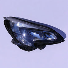 Laden Sie das Bild in den Galerie-Viewer, Frontscheinwerfer Opel Corsa E 13381336RH Halogen Rechts Scheinwerfer Headlight