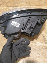 Laden Sie das Bild in den Galerie-Viewer, Frontscheinwerfer Jeep Grand Cherokee Wk2 68144709AF Links Headlight SCH2734240166eh