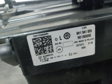 Load image into Gallery viewer, Frontscheinwerfer VW Golf VIII 5H1941005 5H1941006 LED Rechts oder Links SCH8224148521wt
