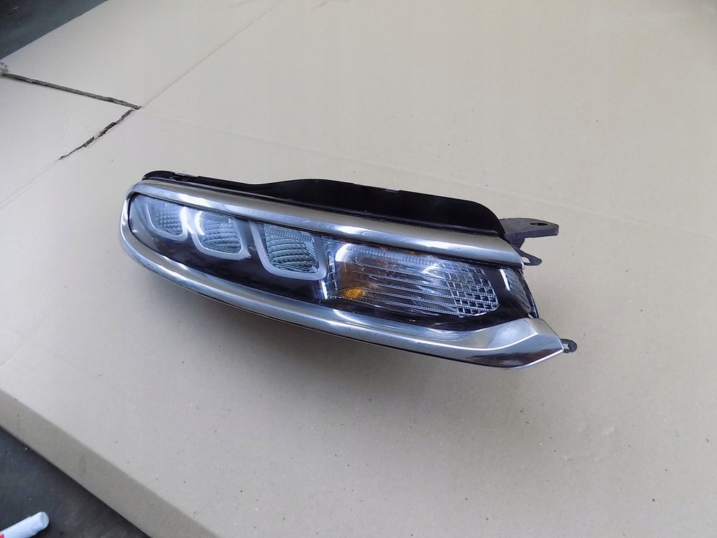 Frontscheinwerfer Citroën C3 III 9820877880-00 Ein Stück (Rechts oder Links)