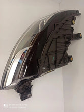 Laden Sie das Bild in den Galerie-Viewer, Frontscheinwerfer VW Transporter 7T1941082A 7T1941081A LED Ein Satz Headlight