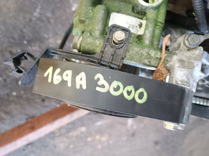 Motor Fiat Panda 169A3000 1.4 100PS 74kW 97TKm Benzin Engine Komplett MOT9411909920lo