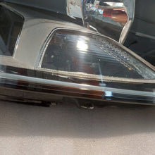 Load image into Gallery viewer, Frontscheinwerfer VW Golf VII 5G1941005 5G1941006 Ein Stück (Rechts oder Links) SCH4650172703yh