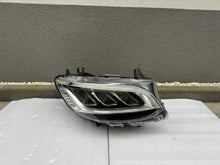 Laden Sie das Bild in den Galerie-Viewer, Frontscheinwerfer Mercedes-Benz Sprinter A9109065800 Full LED Rechts Headlight