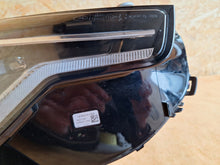 Load image into Gallery viewer, Frontscheinwerfer BMW 2 G42 5A320F4 LED Rechts Scheinwerfer Headlight SCH7563080063bw