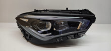 Laden Sie das Bild in den Galerie-Viewer, Frontscheinwerfer Mercedes-Benz Cla A1189068400 LED Rechts Headlight SCH1070646032lm