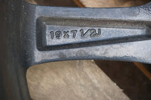 Load image into Gallery viewer, 1x Alufelge 19 Zoll 7.5&quot; 5x114.3 45ET Glanz Graphit 34557668 Mazda Cx-5 Cx5