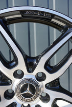 Load image into Gallery viewer, 4x Alufelge 18 Zoll 7.5&quot; 5x112 52ET Glanz Schwarz A1764010700 Mercedes-Benz W176