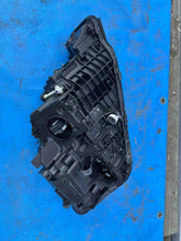 Laden Sie das Bild in den Galerie-Viewer, Frontscheinwerfer BMW 3 G21 G20 5A1A353-05 Links Scheinwerfer Headlight SCH6620441296hv