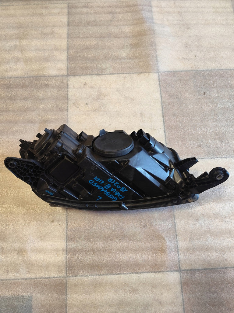 Frontscheinwerfer Skoda Fabia III -6V1941015D Links Scheinwerfer Headlight